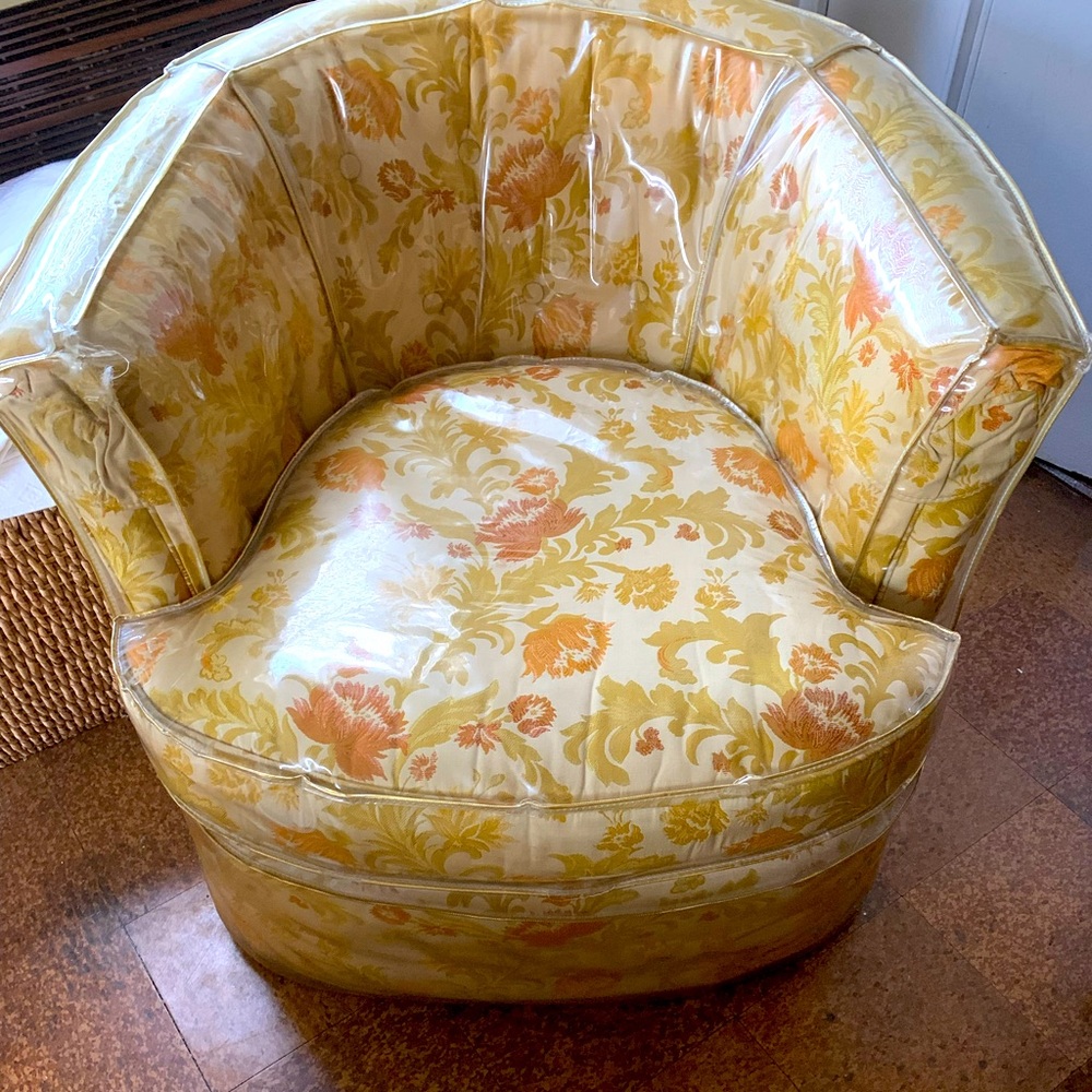 Living room or Bedroom chairs - 2 - Good condition